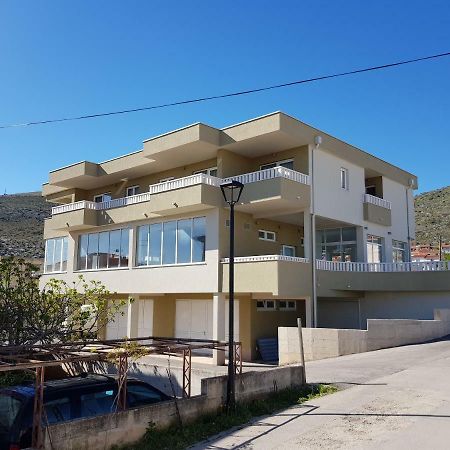 Apartmani Marella Donji Seget Εξωτερικό φωτογραφία