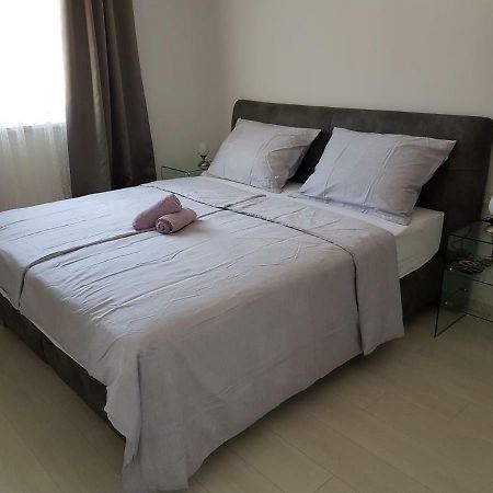 Apartmani Marella Donji Seget Εξωτερικό φωτογραφία