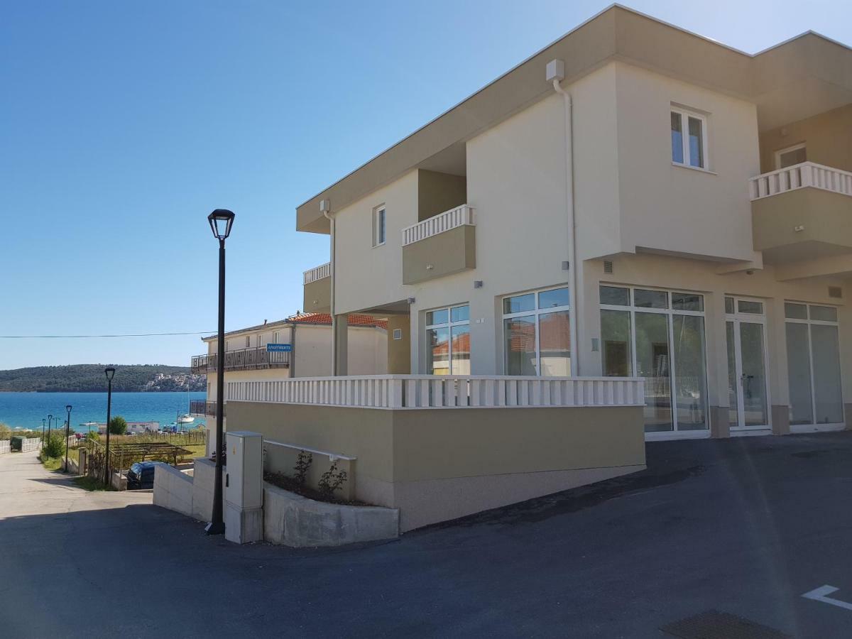 Apartmani Marella Donji Seget Εξωτερικό φωτογραφία