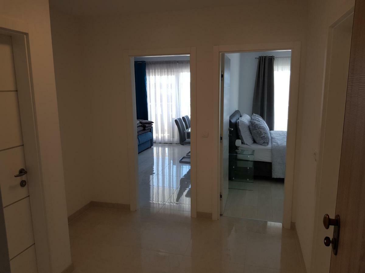 Apartmani Marella Donji Seget Εξωτερικό φωτογραφία