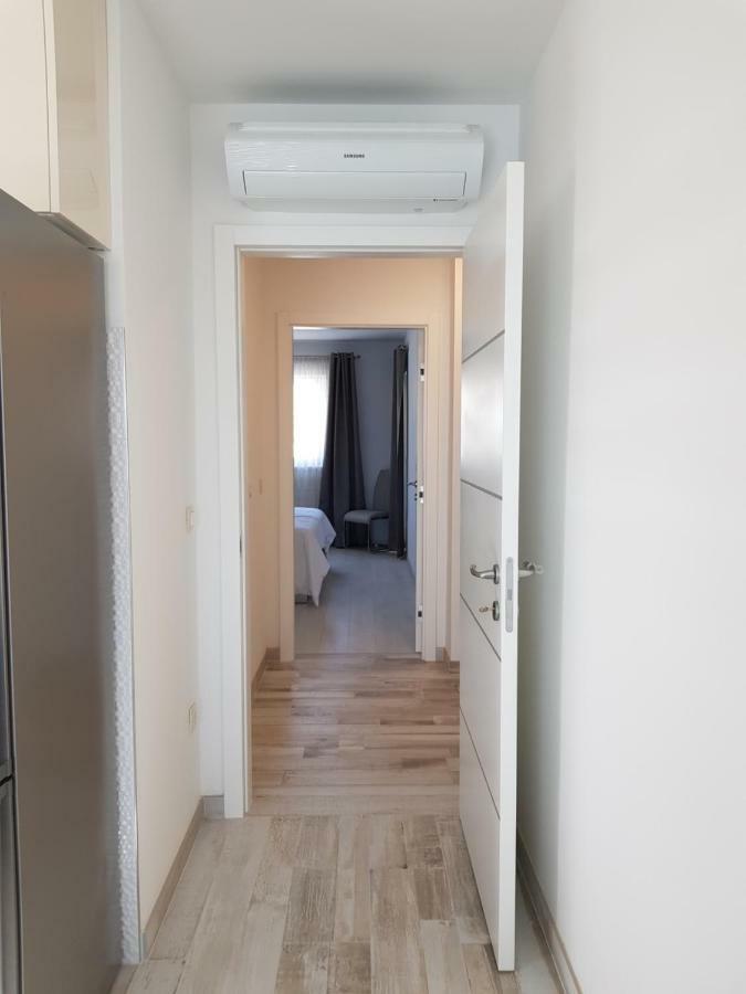Apartmani Marella Donji Seget Εξωτερικό φωτογραφία