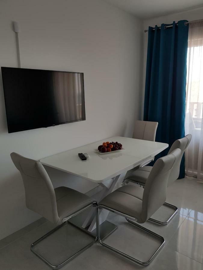 Apartmani Marella Donji Seget Εξωτερικό φωτογραφία