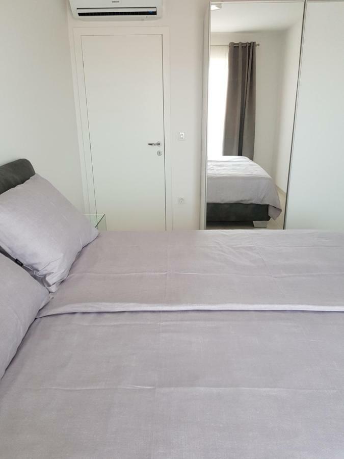 Apartmani Marella Donji Seget Εξωτερικό φωτογραφία