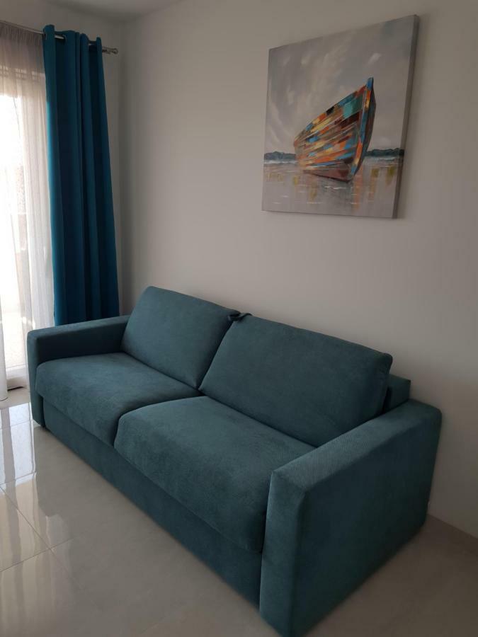 Apartmani Marella Donji Seget Εξωτερικό φωτογραφία